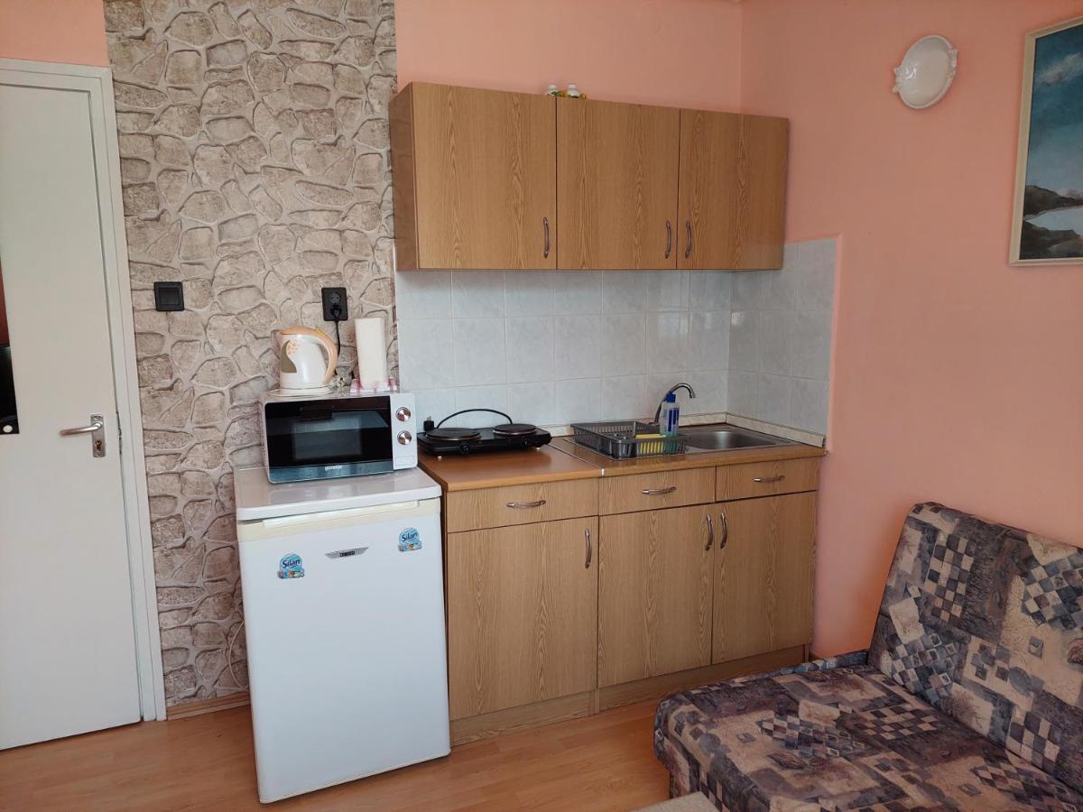 Petra Vendeghaz Apartment บุค ภายนอก รูปภาพ