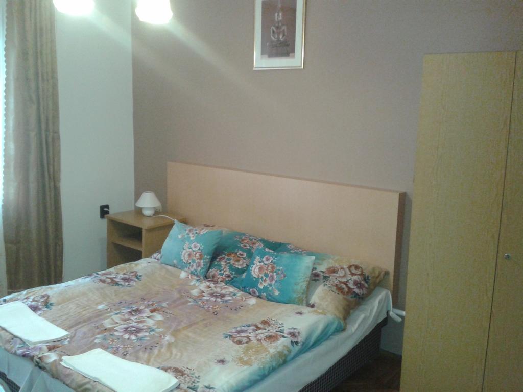 Petra Vendeghaz Apartment บุค ห้อง รูปภาพ