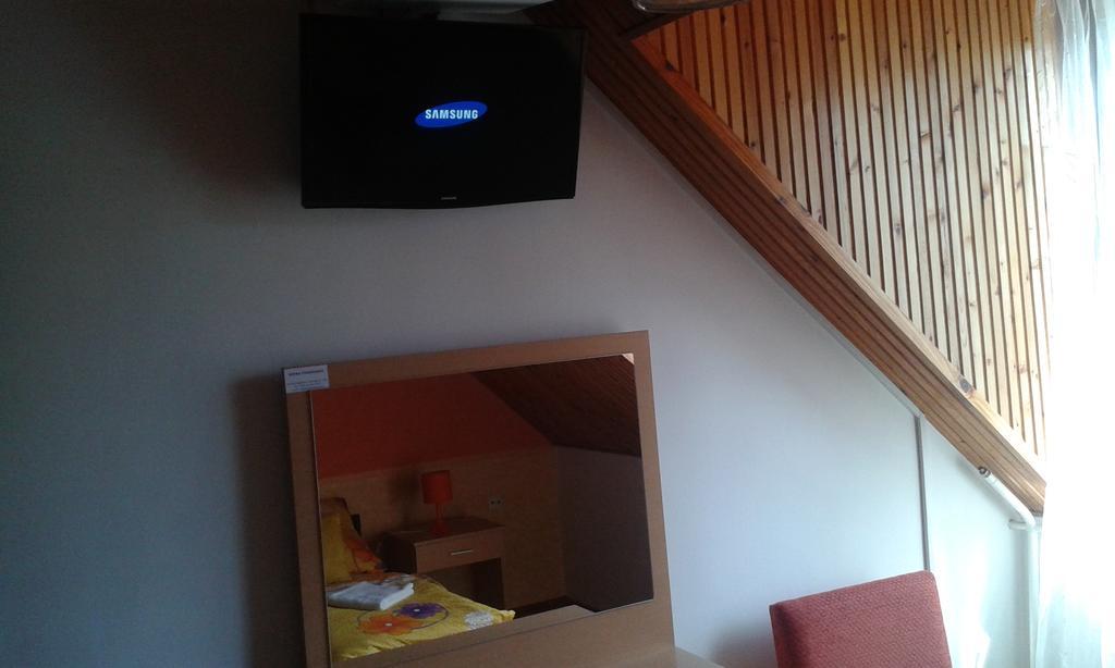 Petra Vendeghaz Apartment บุค ภายนอก รูปภาพ